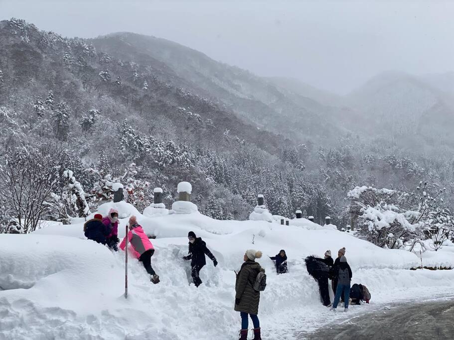Way Shirakawago - Private, Free Parking And Newly Opened 2022 Way Shirakawago Appartement Buitenkant foto